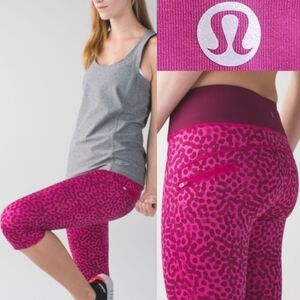 Lululemon Run Top Speed Crop Legging Ace Spot Jewelled Magenta Luxtreme Size 6